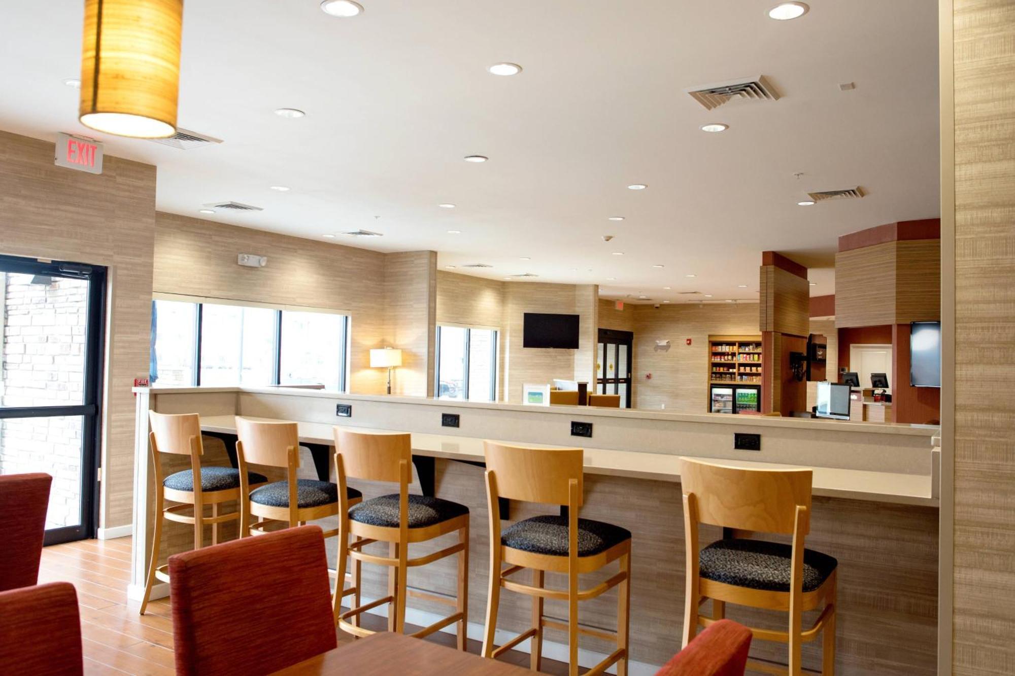 Towneplace Suites By Marriott Ames Exterior foto