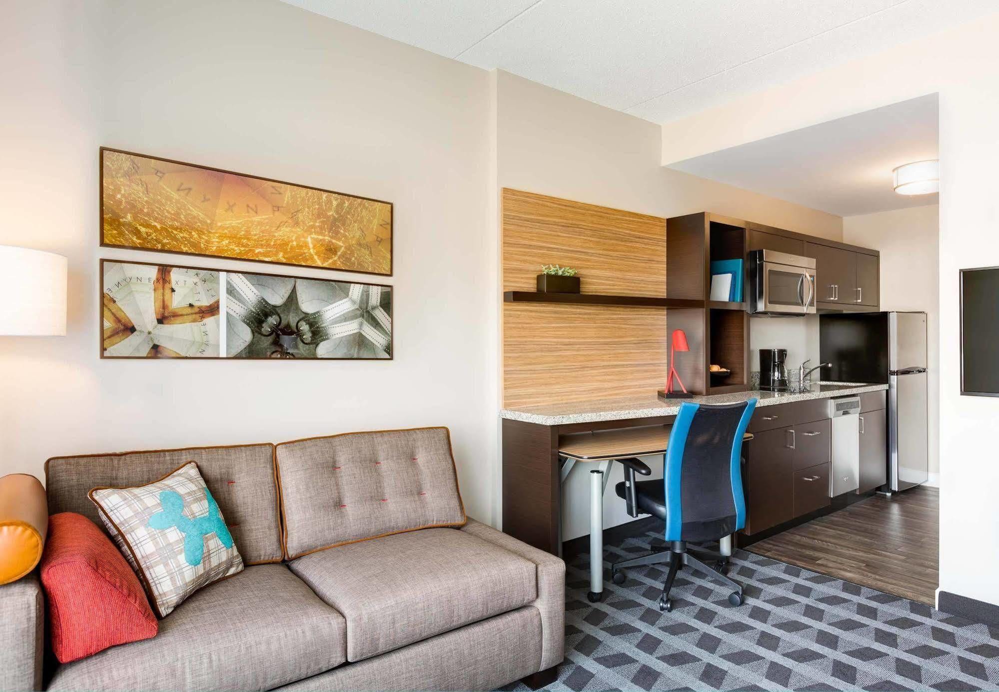 Towneplace Suites By Marriott Ames Exterior foto